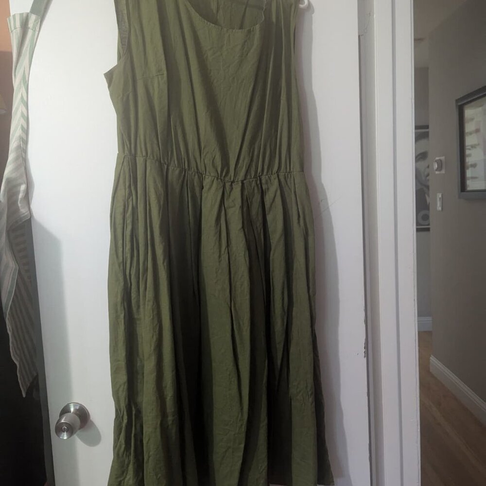 Loud Bodies "Michelle" Linen-Blend Midi Dress | Kale, 2X